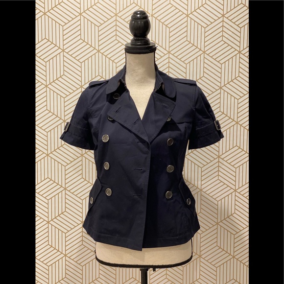 ❌SOLD❌ BURBERRY (Rare) Short-sleeved Double-breasted Top - Picture 3 of 7